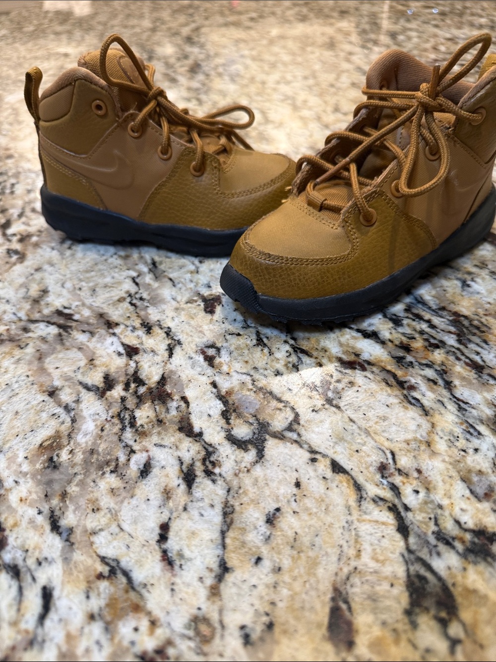 Nike Kids Brown High-Top Boots